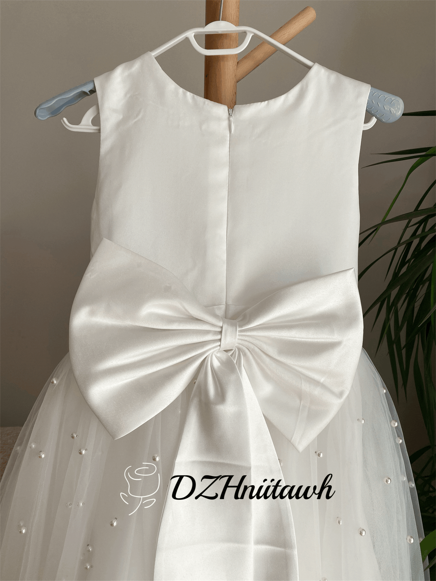 Off white flower girl dress, beaded neckline flower girl dress, tulle flower girl dress with pearls, elegant birthday girl dress, communion girl dress floor length