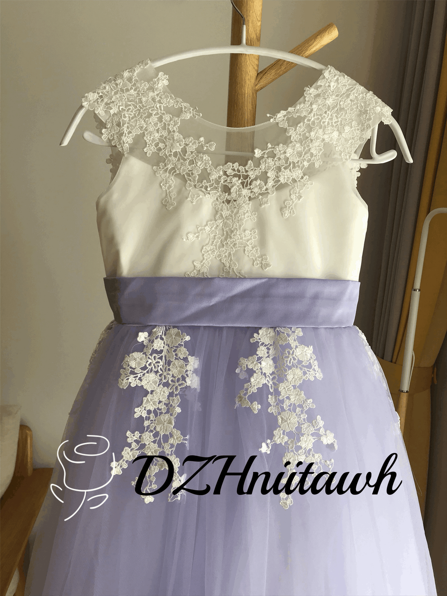 Purple lace flower girl dress, tulle flower girl dress, illusion birthday girl dress with lace applique, tutu flower girl dress